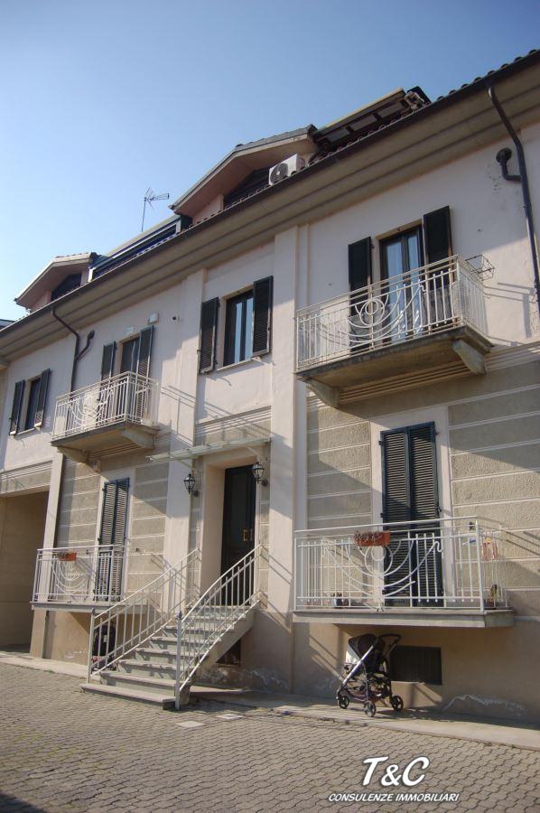 Venta Cuatro habitaciones, Pinerolo foto