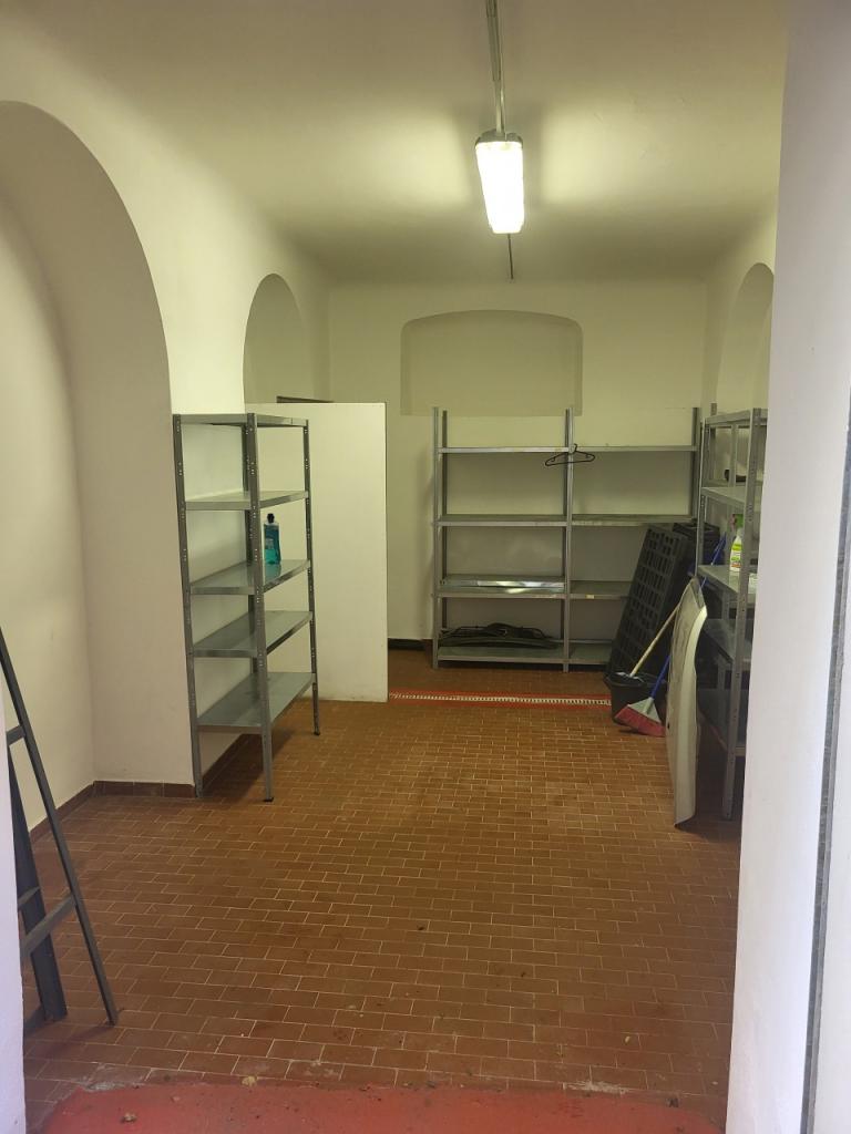 Vendita Monovano, Genova foto