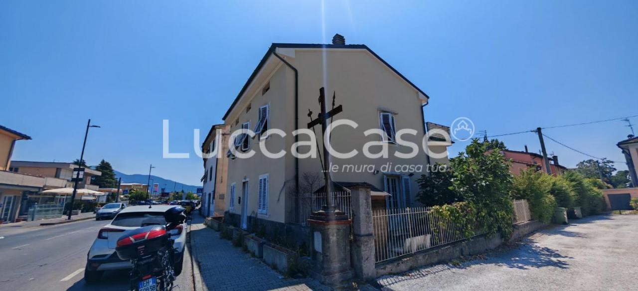 Vendita Casa indipendente, Lucca foto