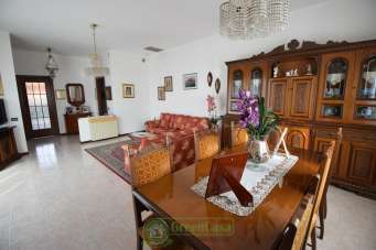 Vendita Villa, Busnago Vendita Villa, Busnago
