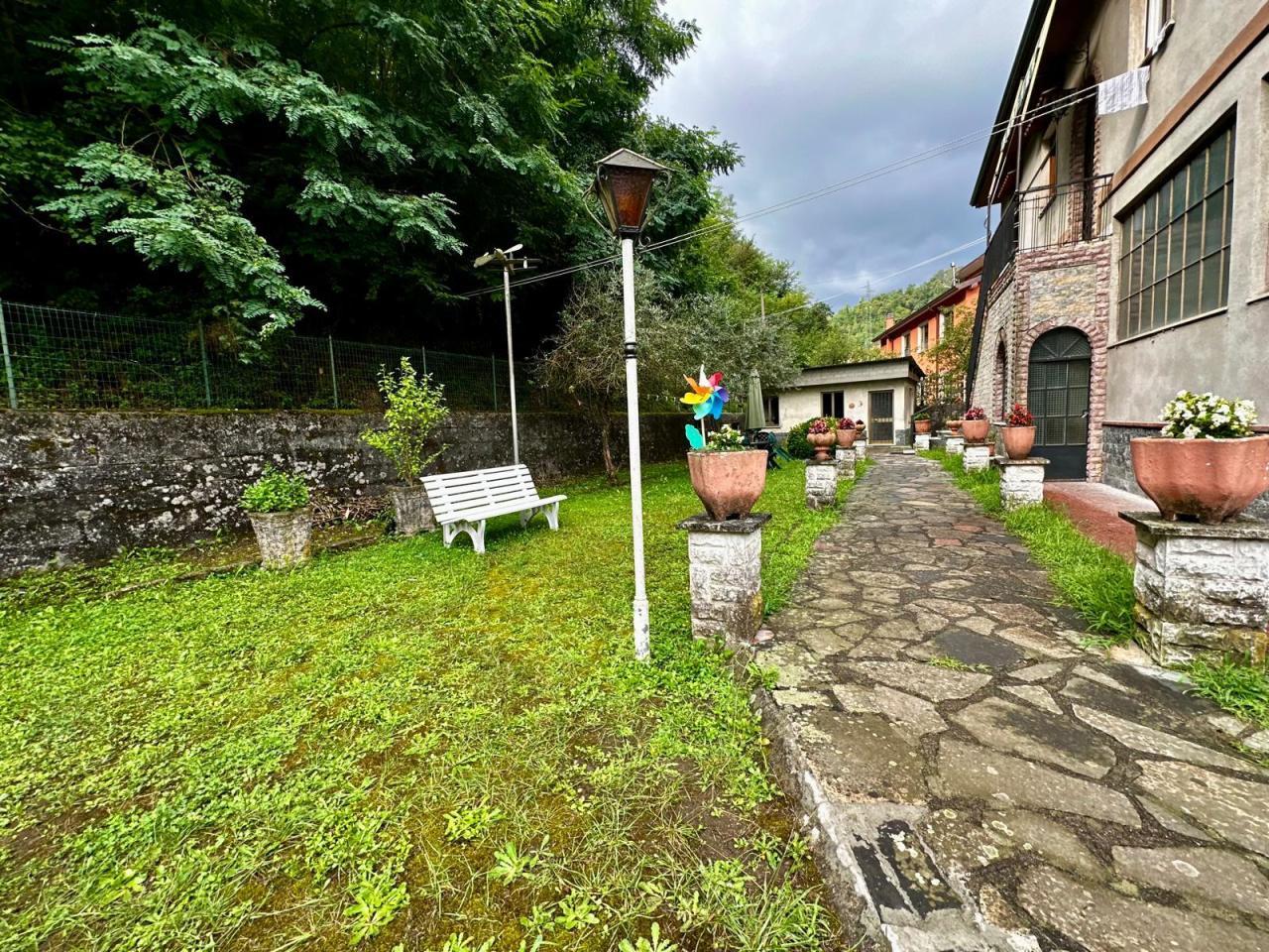 casa indipendente in vendita a Vezzano Ligure