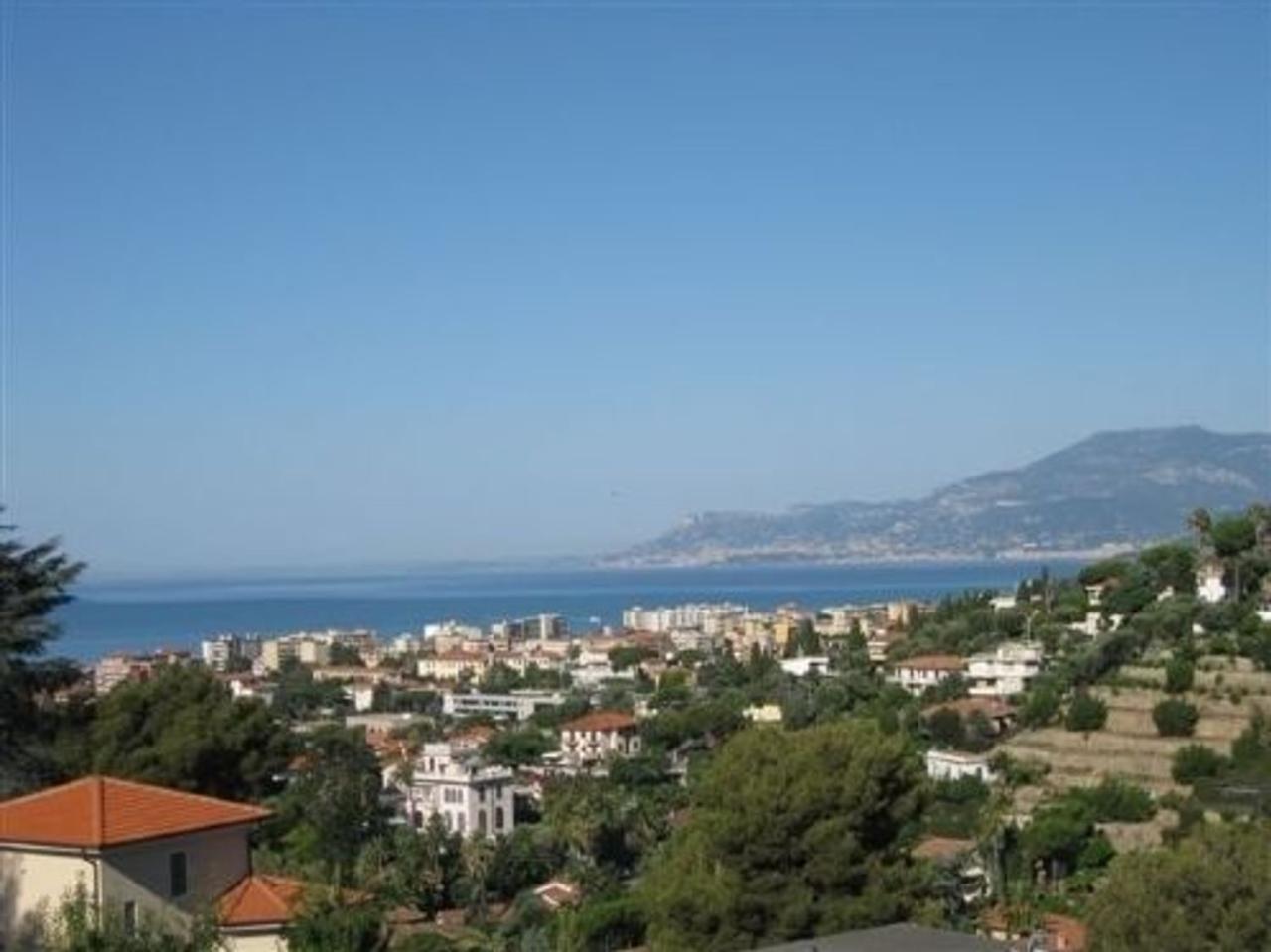 Vendita Quadrivani, Bordighera foto