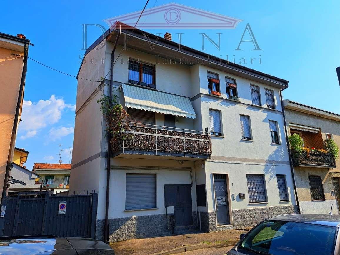 Venta vendita, Muggio foto
