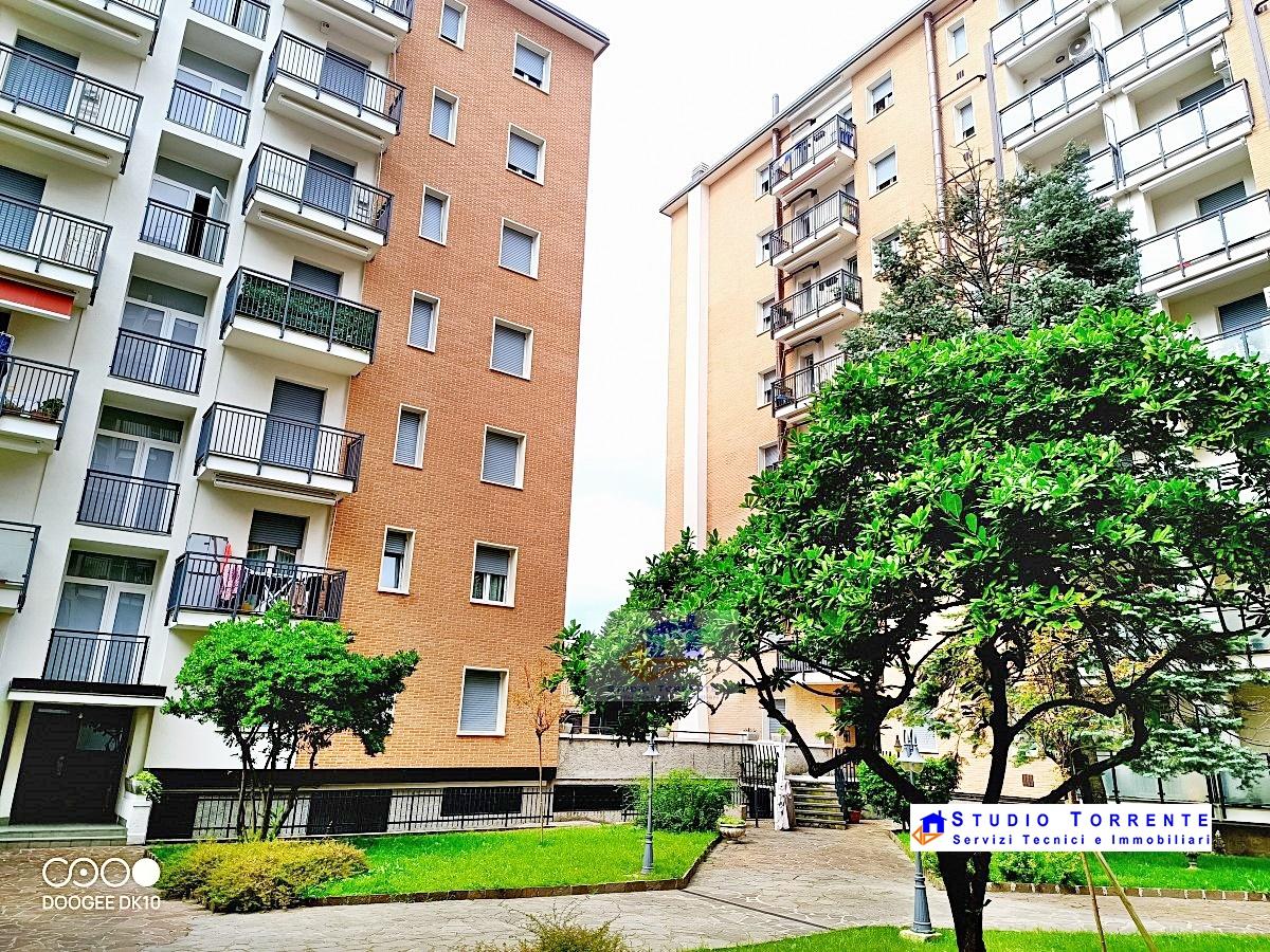 Venta Dos habitaciones, Desio foto