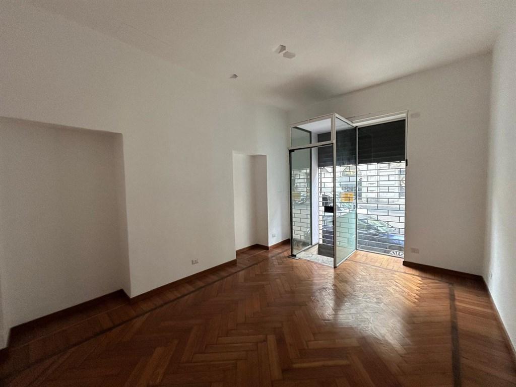 Affitto Negozio, Milano foto