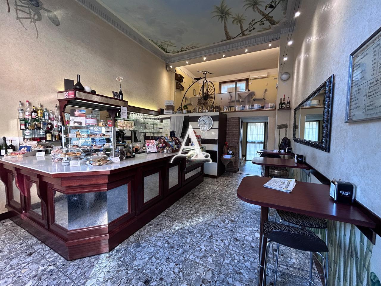Venta Dos habitaciones, Mantova foto