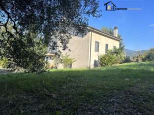 Venta Cuatro habitaciones, Montebuono