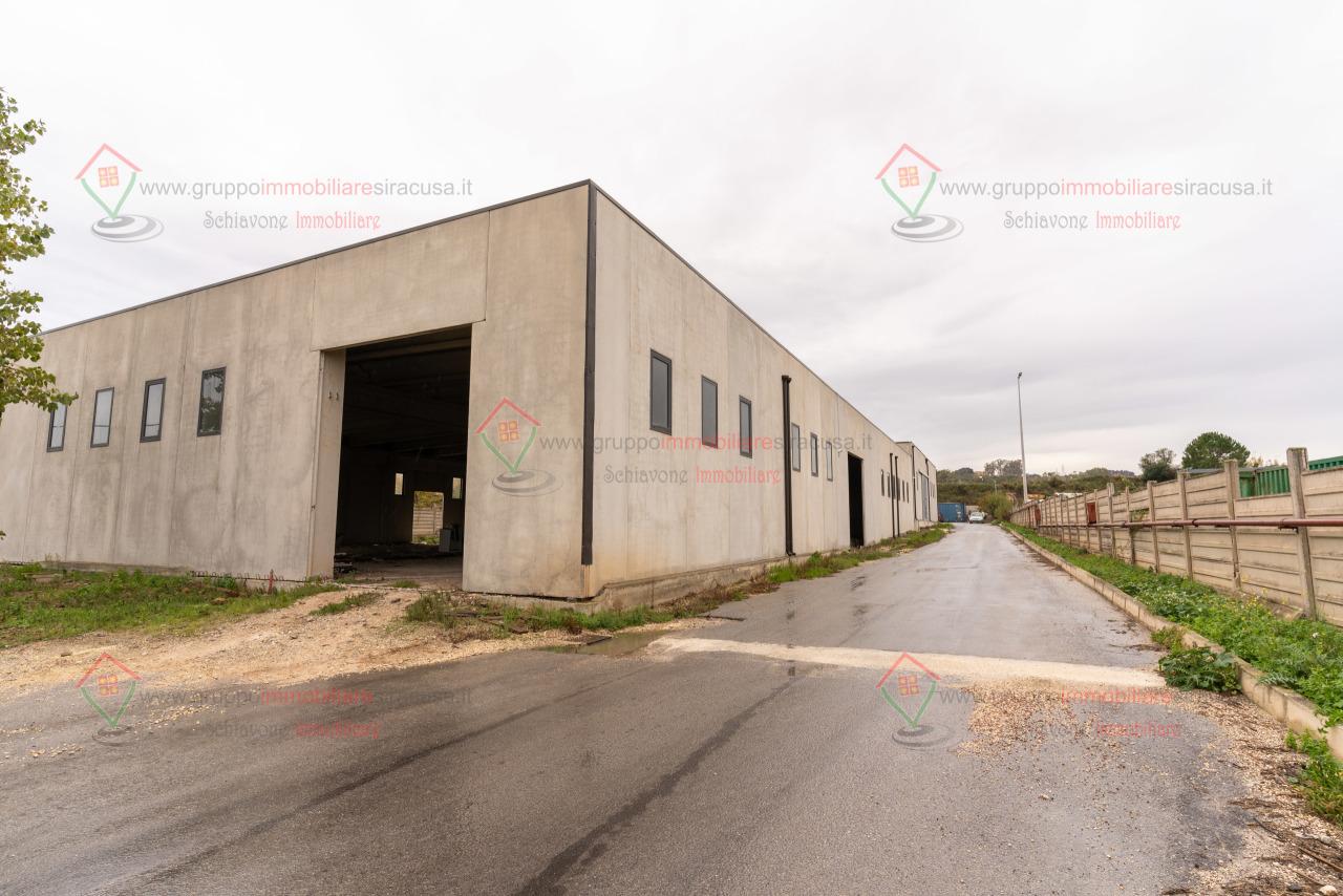 Renta Capannone , Siracusa foto