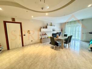 Venta Cuatro habitaciones, Monopoli