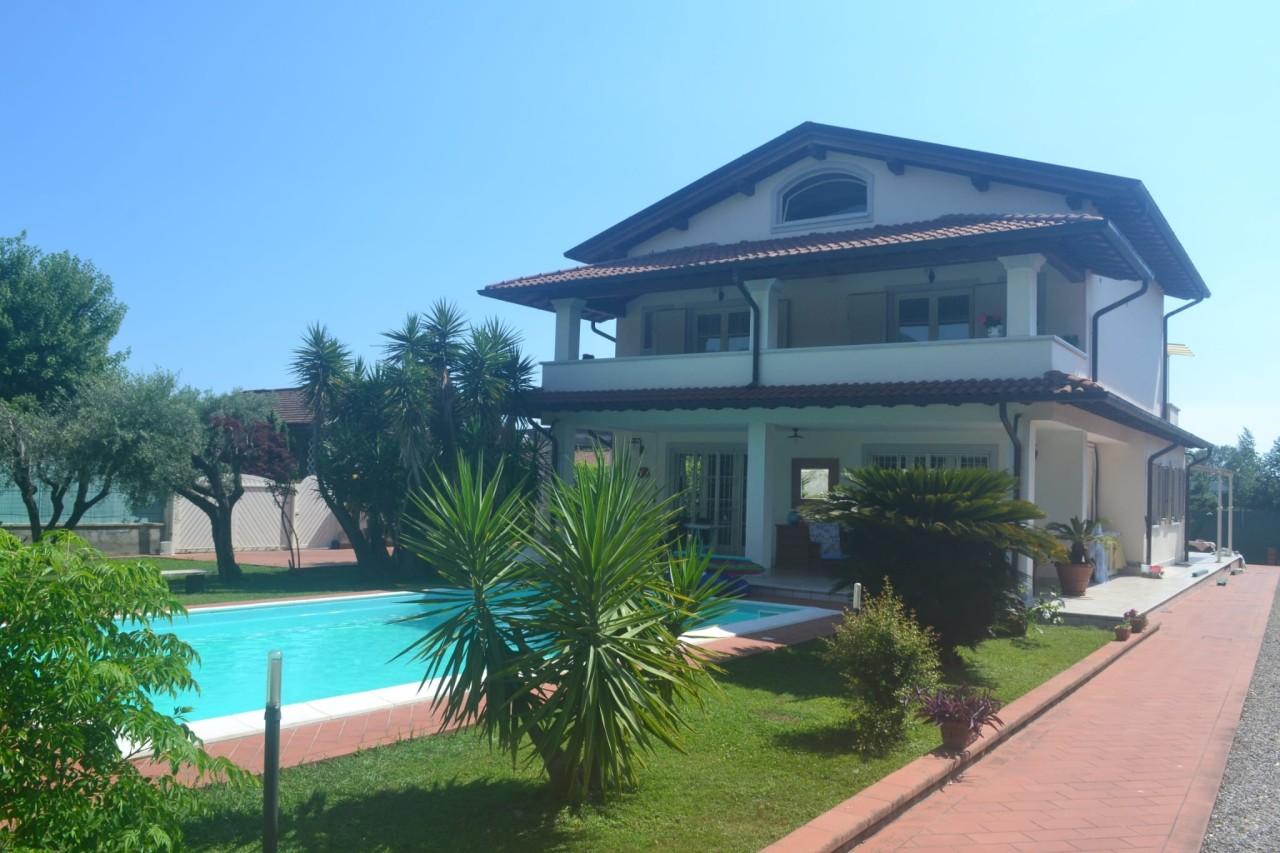 Renta Appartamento, Forte dei Marmi foto