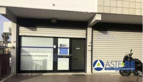 Vendita Pentavani, Latina foto