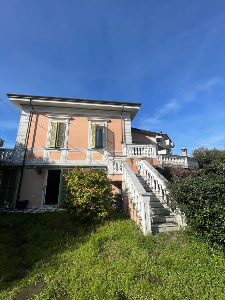 Verkauf Eptavani, Carrara foto