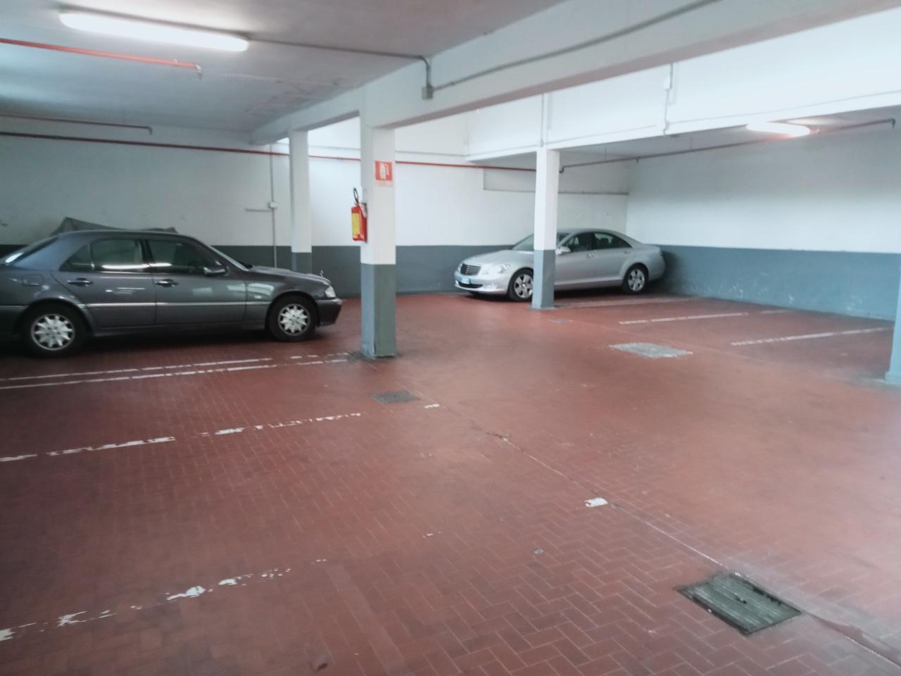 Vendita Multivani, Genova foto