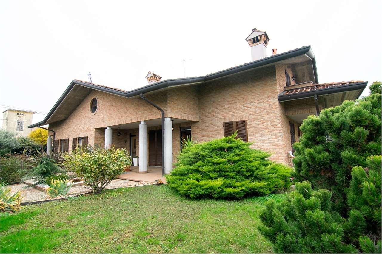 Affitto affitto, Rovellasca foto