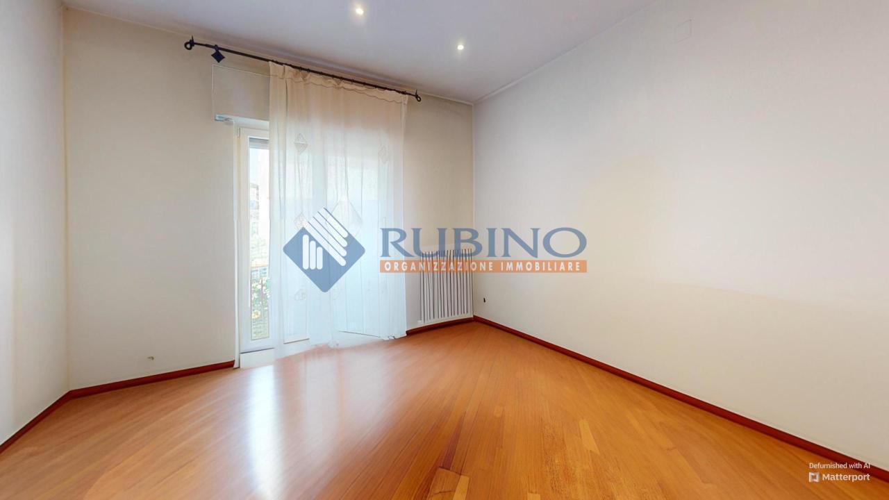 Vendita Eptavani, Bari foto