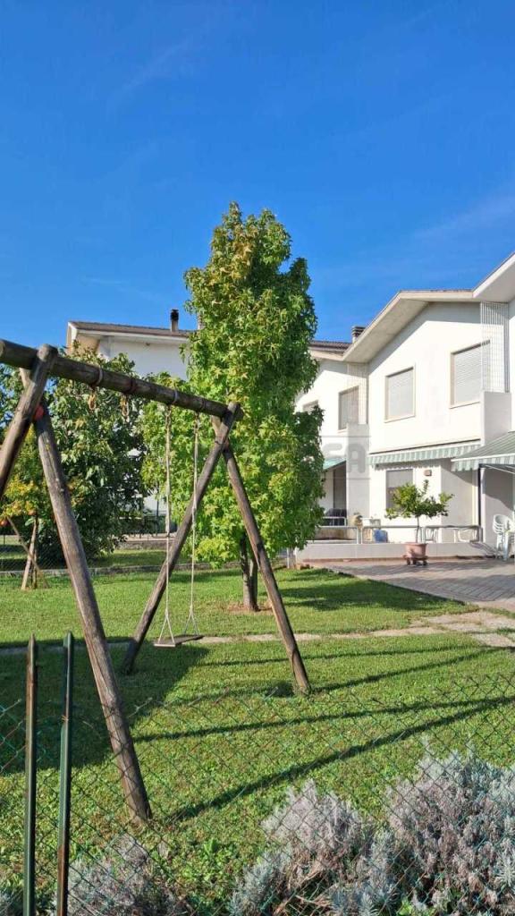 Vendita Multivani, Montecchio Maggiore Vendita Multivani, Montecchio Maggiore foto