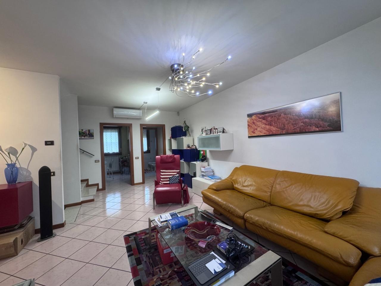 Vendita Eptavani, Rovigo Vendita Eptavani, Rovigo foto