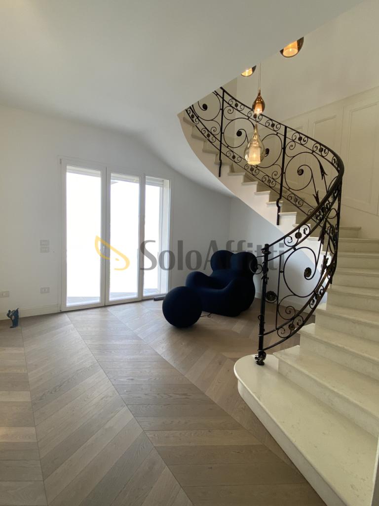 Affitto Multivani, Rimini Affitto Multivani, Rimini foto