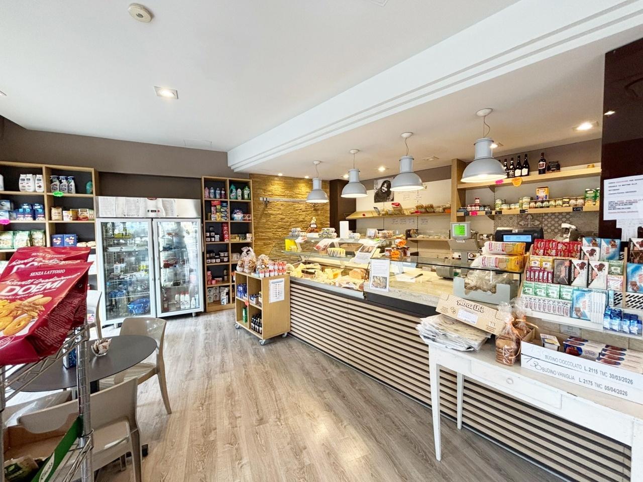 Vendita Locali commerciali, Rezzato Vendita Locali commerciali, Rezzato foto