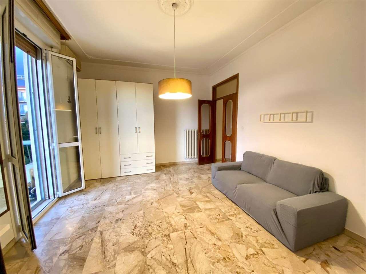 Affitto affitto, Modena Affitto affitto, Modena foto