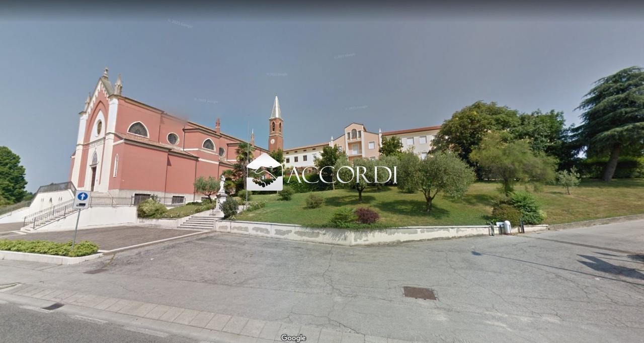 Vendita Monovano, Fonte Vendita Monovano, Fonte foto