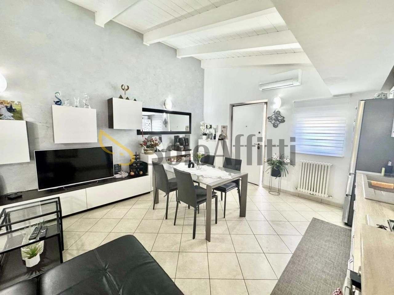 Mieten Vier zimmer, Tortoreto foto