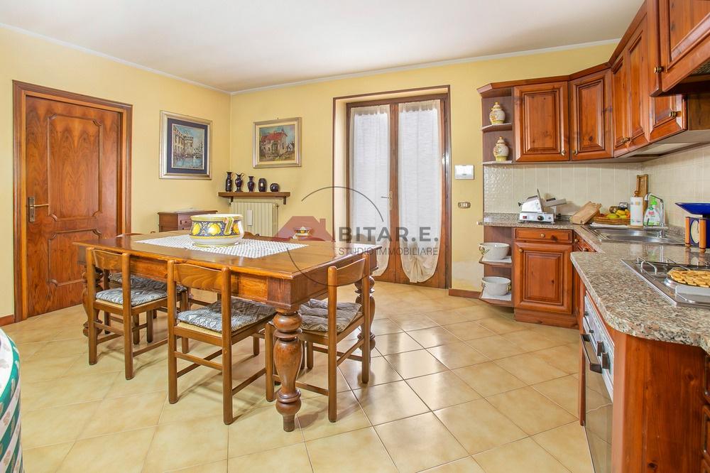 Vendita Pentavani, Borgo San Giacomo foto