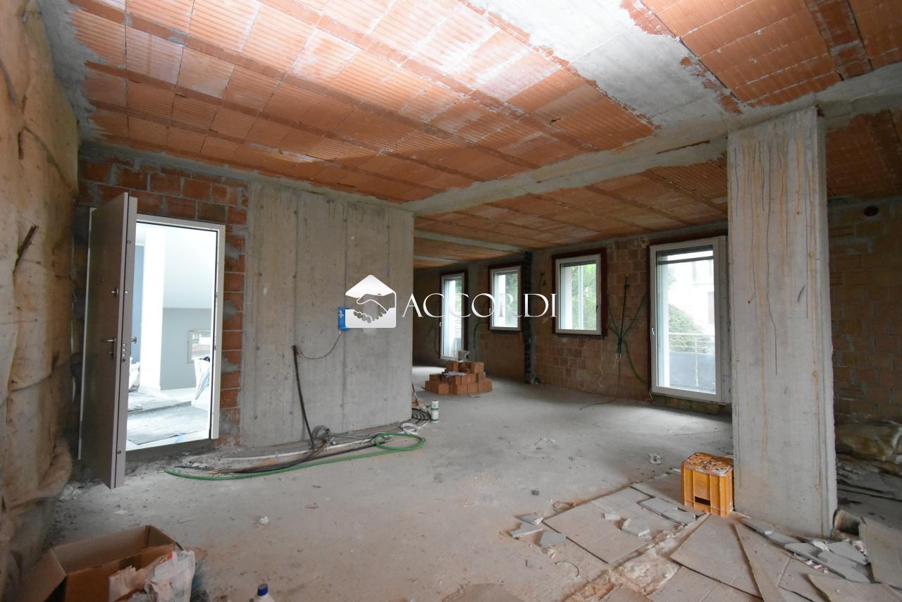 Verkauf Vier zimmer, Conegliano Verkauf Vier zimmer, Conegliano foto