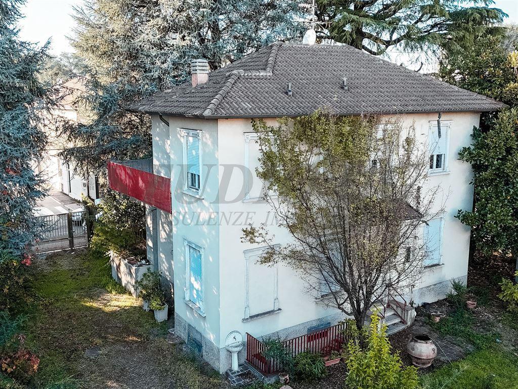 Vendita Villa bifamiliare, Cesano Maderno Vendita Villa bifamiliare, Cesano Maderno foto