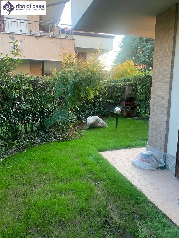 Verkauf Zwei zimmer, Cabiate foto