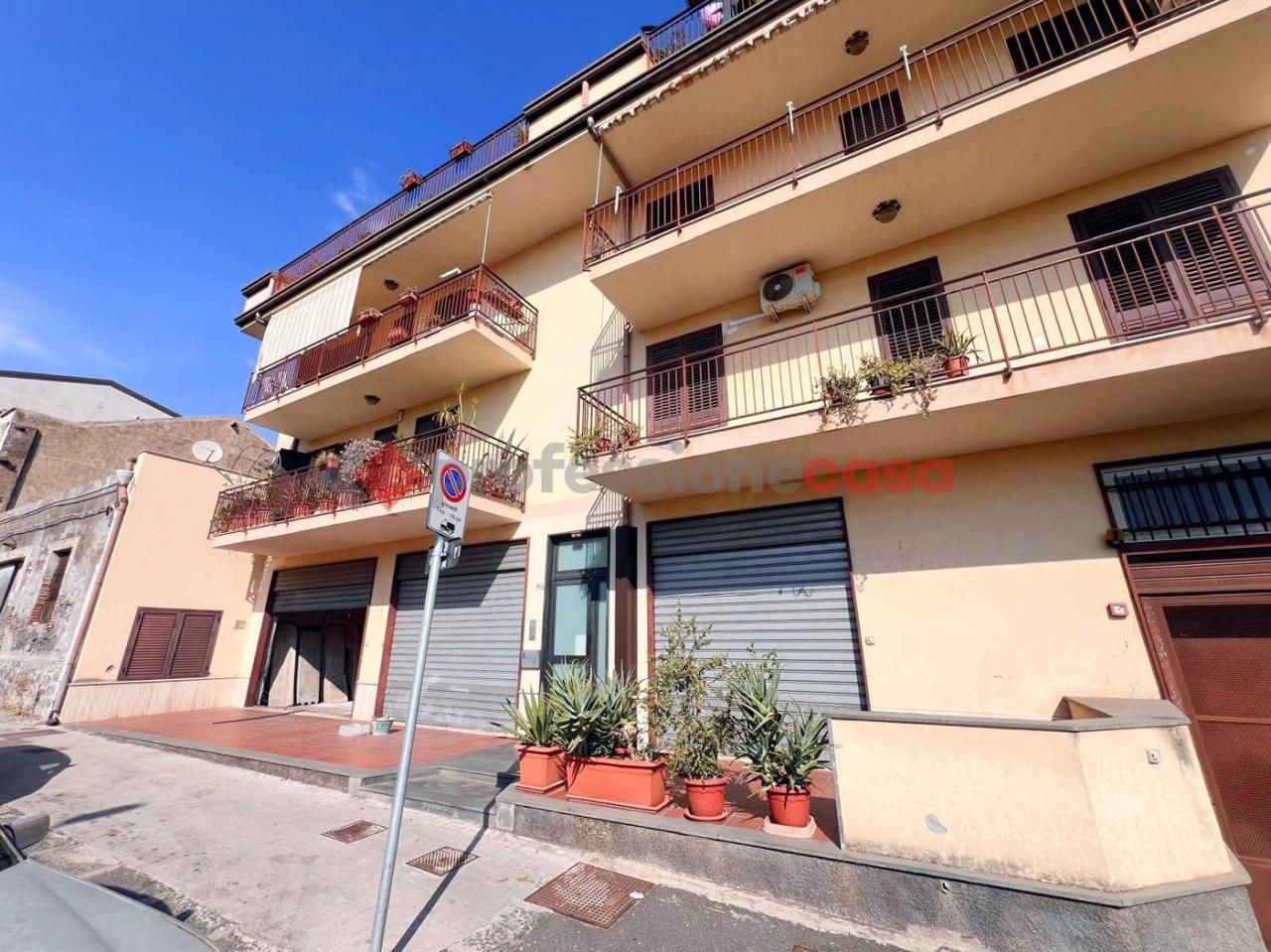 Vendita Negozio, Paterno foto