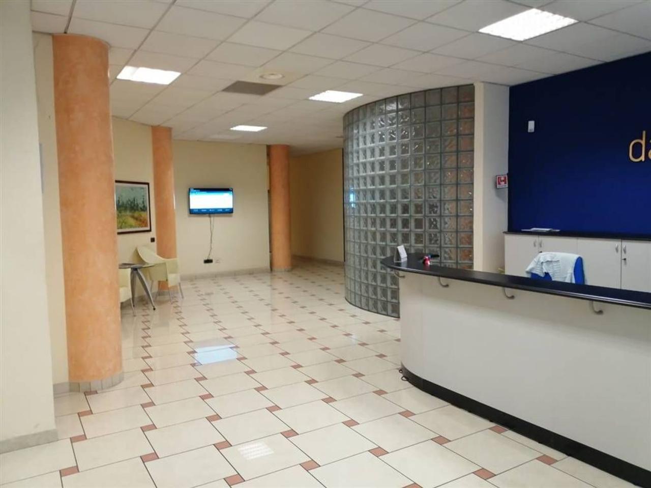 Affitto Locali commerciali, Cinisello Balsamo Affitto Locali commerciali, Cinisello Balsamo foto