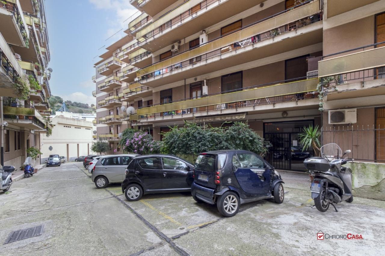 Venta Esavani, Messina foto