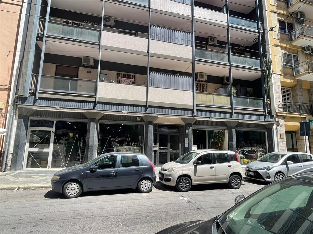 Venta Immobile Commerciale, Bari foto