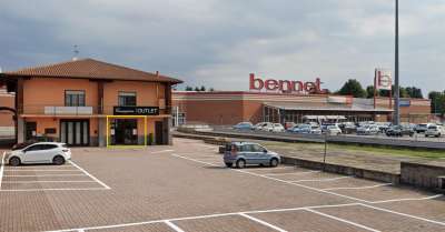 Mieten Negozio, Castelletto sopra Ticino