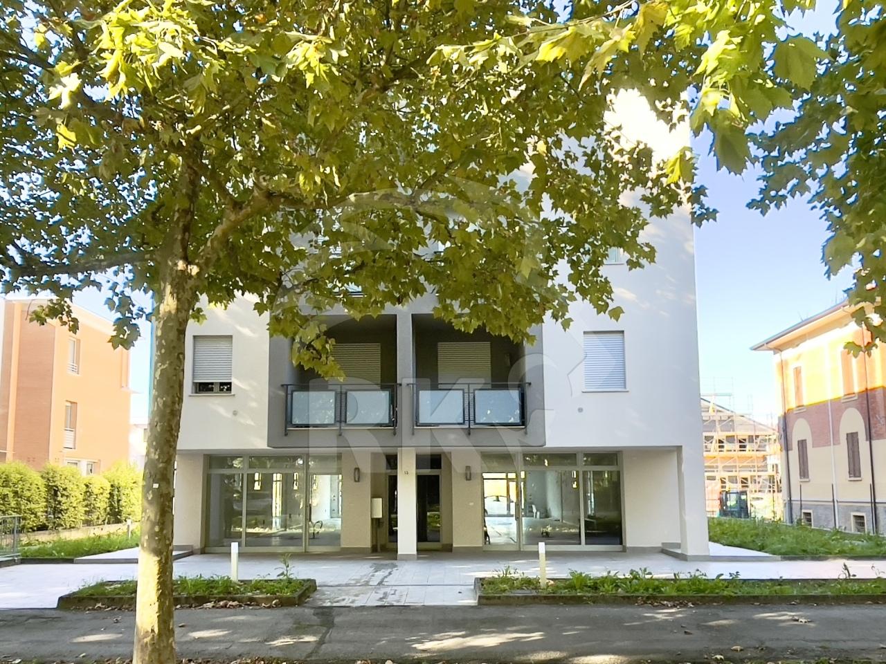 locale commerciale in vendita a Mirandola