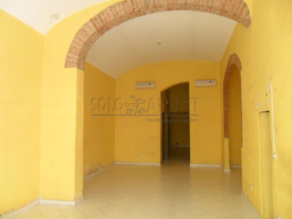 Mieten 1 vetrina, Sesto Fiorentino foto