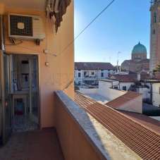 Verkauf Esavani, Padova Verkauf Esavani, Padova