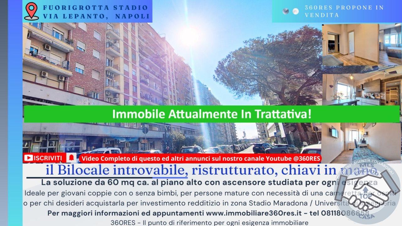 Venta Dos habitaciones, Napoli foto