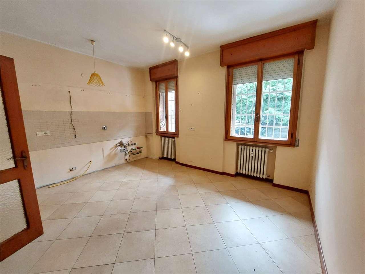 Vendita vendita, Modena foto