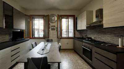 Vendita Esavani, Creazzo Vendita Esavani, Creazzo