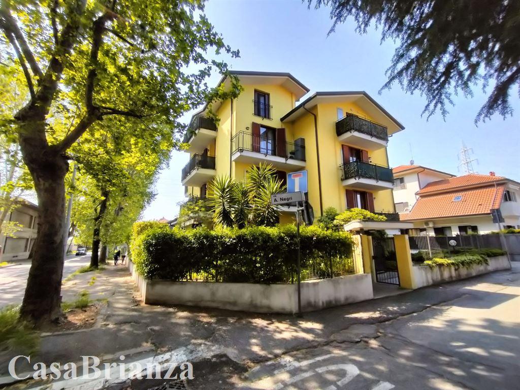 Mieten Appartamento, Seregno foto