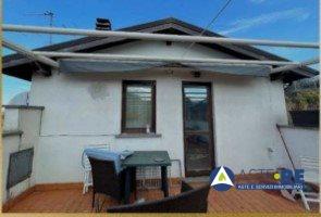 Venta Cuatro habitaciones, Viterbo foto