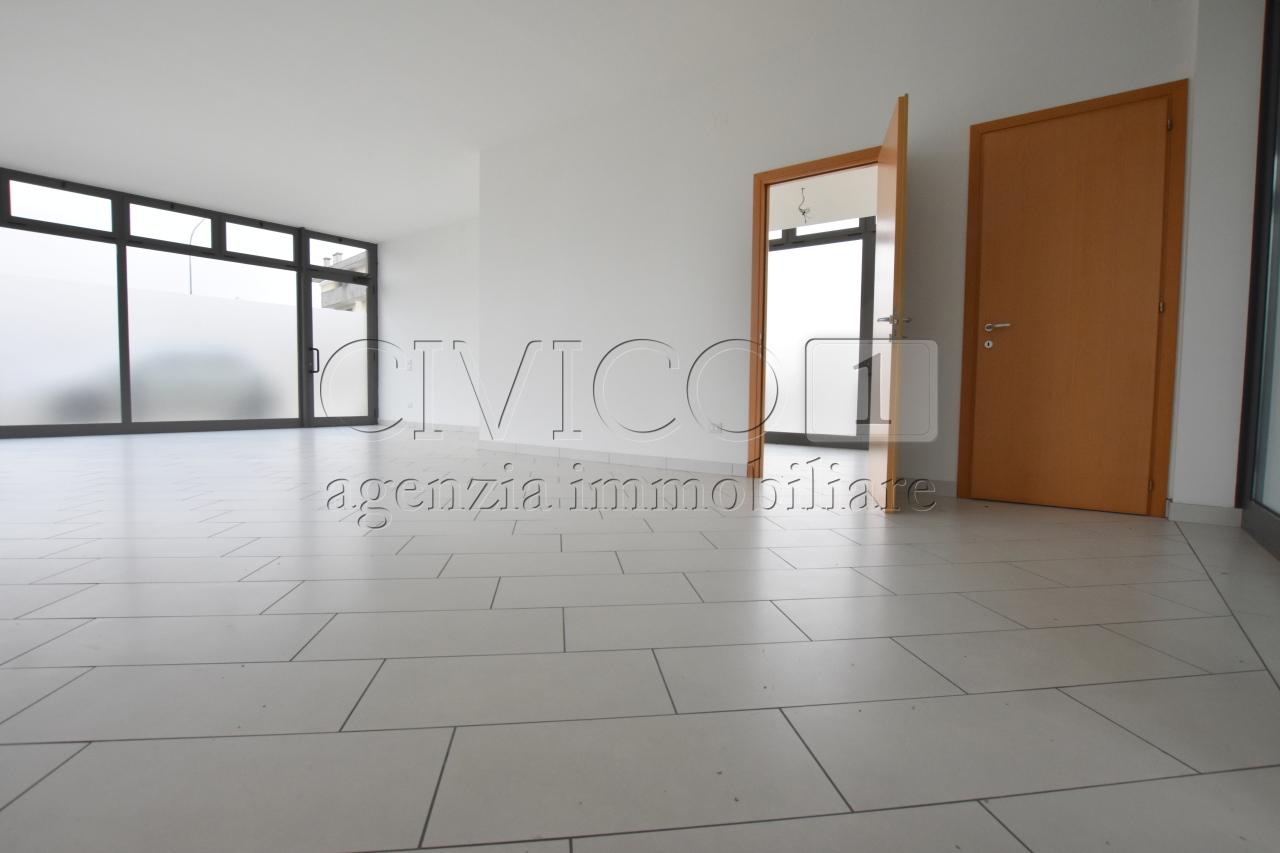 Mieten Zwei zimmer, Limena foto