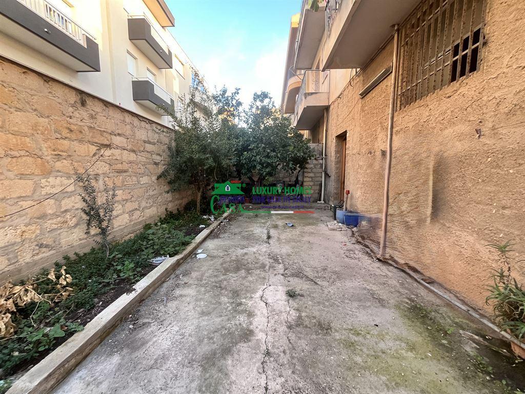 Venta Box, Comiso foto