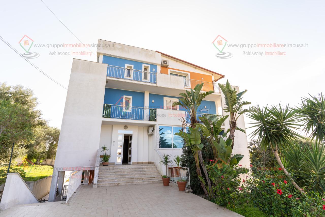 Venta Dos habitaciones, Siracusa foto