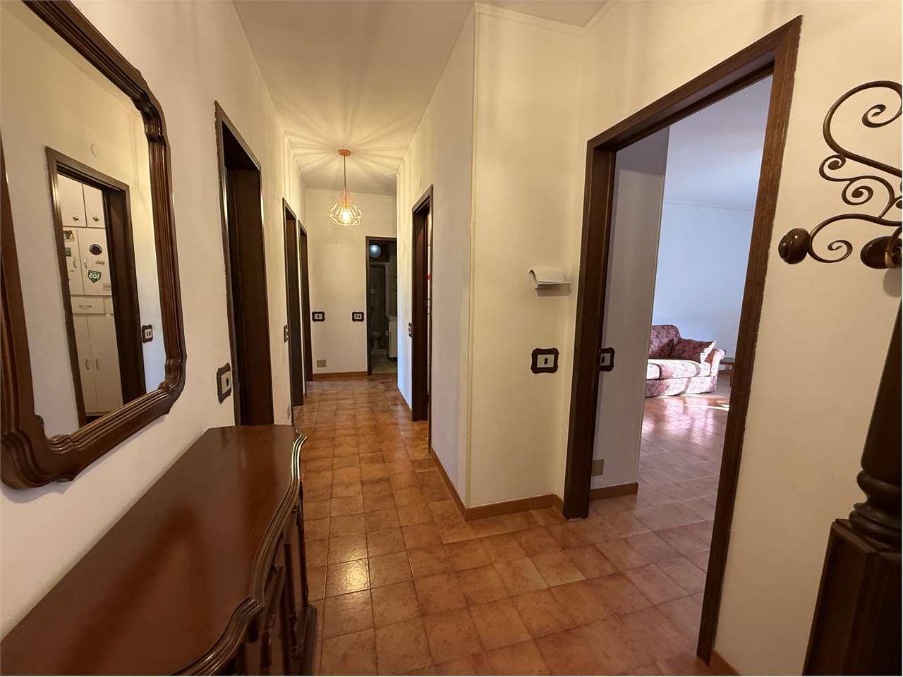 Verkauf vendita, Quiliano foto