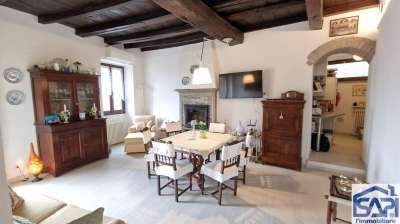 Verkauf Appartamento, Erba