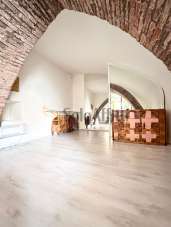 Mieten 2 vetrine, Faenza