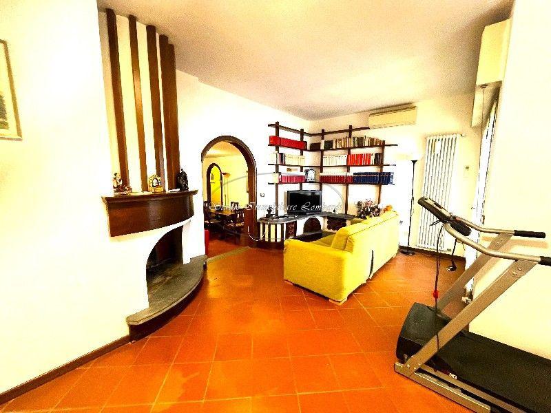 Vendita Pentavani, Viareggio foto